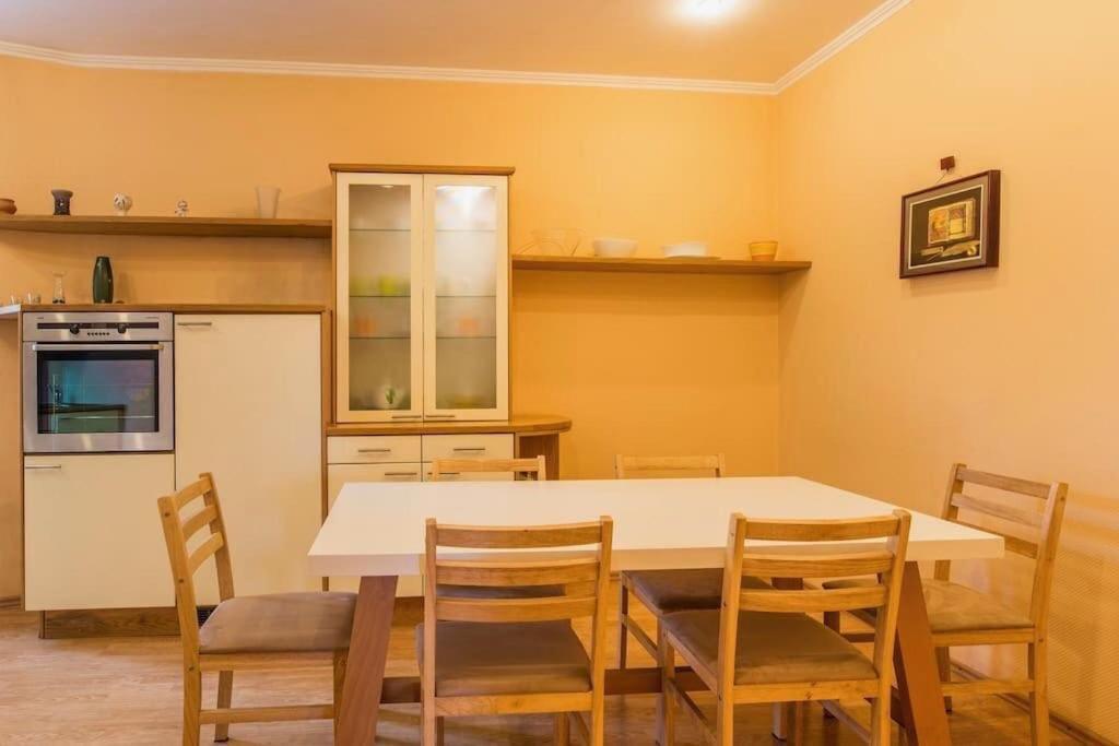 Old Town Apartment Next To Saint Peter'S Church Riga Luaran gambar